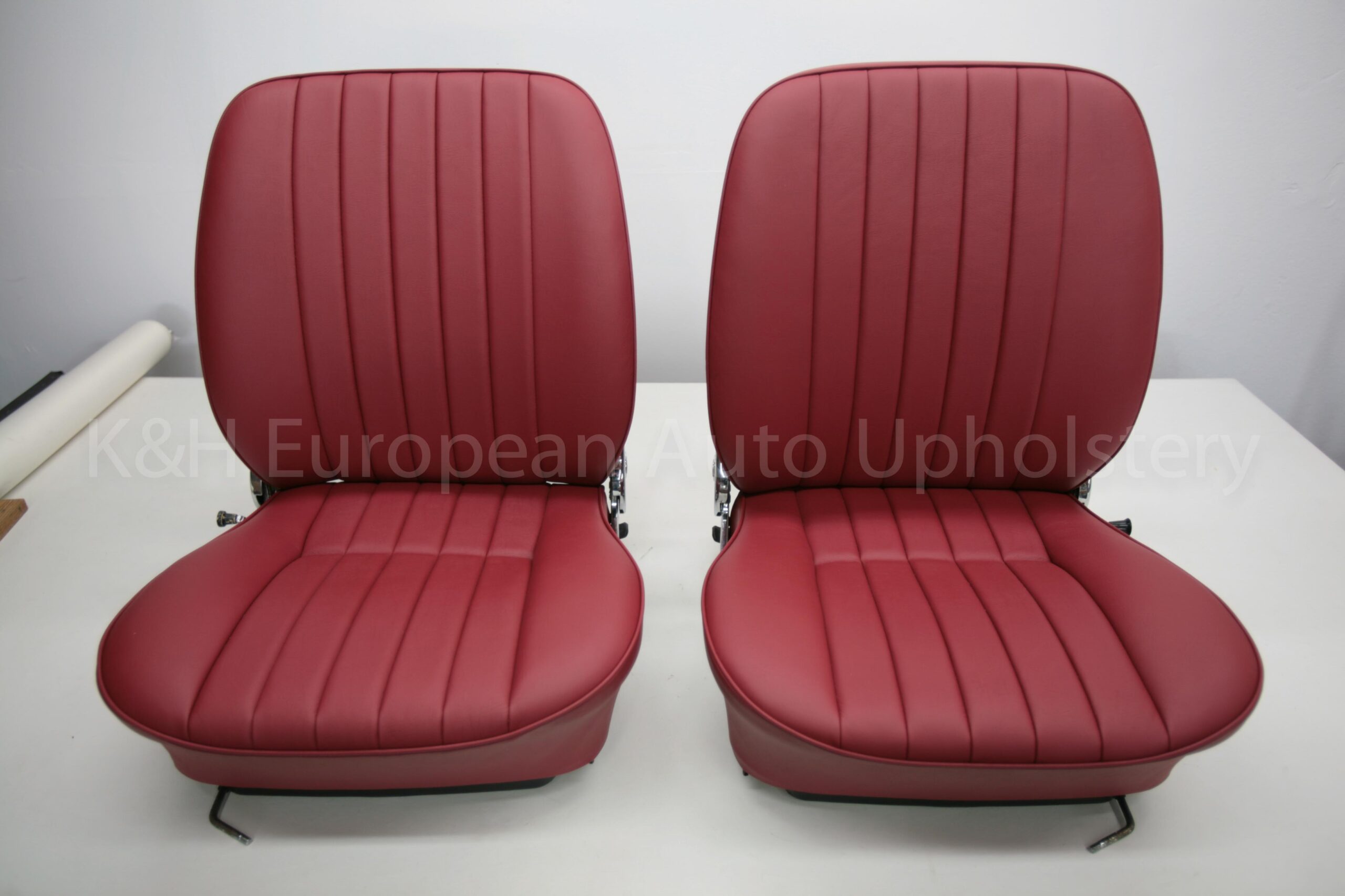 https://www.khupholstery.com/wp-content/uploads/2015/12/Porsche-356-Front-Seat-Cover-Red-21-scaled.jpg