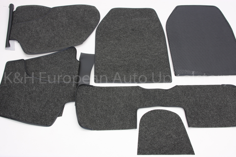 P17330 - 91155602302 - Tapis insonorisant (91155602301) pour Porsche